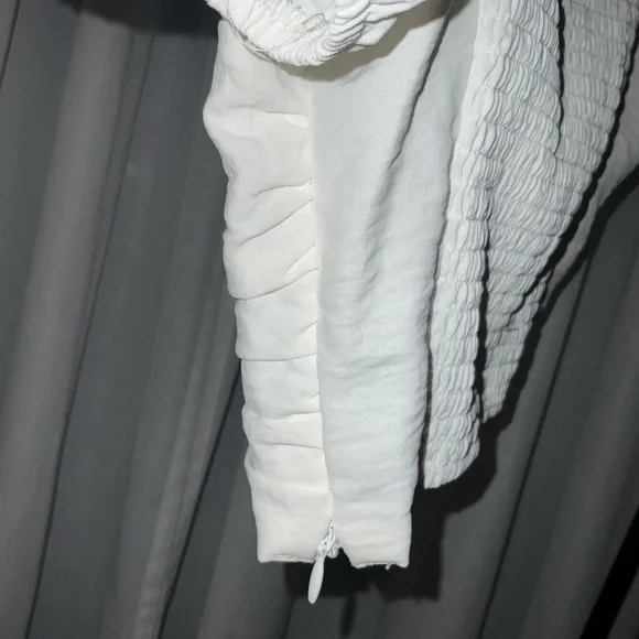 Forever 21 cropped blouse - Picture 3 of 8